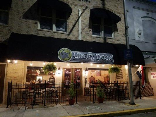 Now "Green Door on 8th"!! Delicious! This place has a welcoming atmosphere. The staff is friendly and attentive. The food is amazing!!!