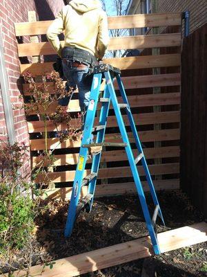 Building a horizontal fence