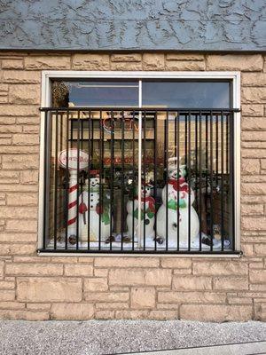 Vintage Snowmen in the window @ Merry Go Round Antique Mall in Bakersfield  CA.