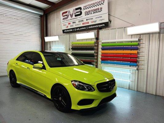 Highlighter yellow on the Mercedes E Class.