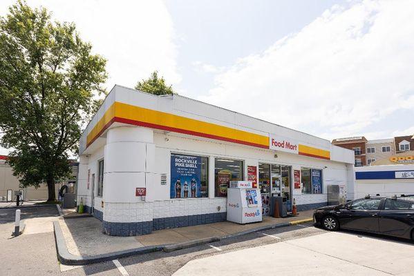 Grab gasoline at Shell located at 1911 Rockville Pike, Rockville, MD!