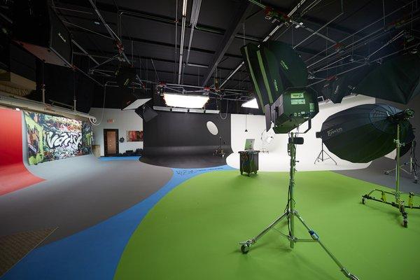 Photography & Video Studio