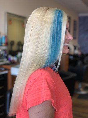 Beautiful high-lift blonde with blue chalk. Hair by: Karena