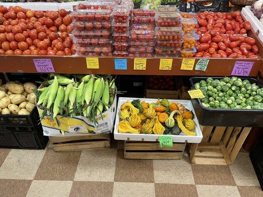 Fresh corn, vine ripe tomatoes & brussels sprouts