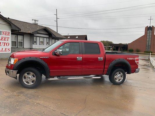 2011 Ford F-150 XLT 4WD  106k Miles - $16,399