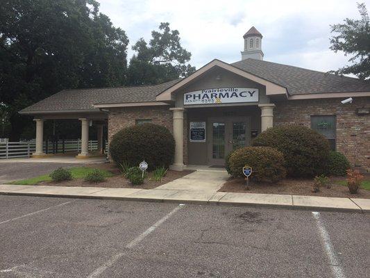 We are conveniently located next to Ochsner clinic in Prairieville at the corner of Hwy 73 and Airline Hwy.