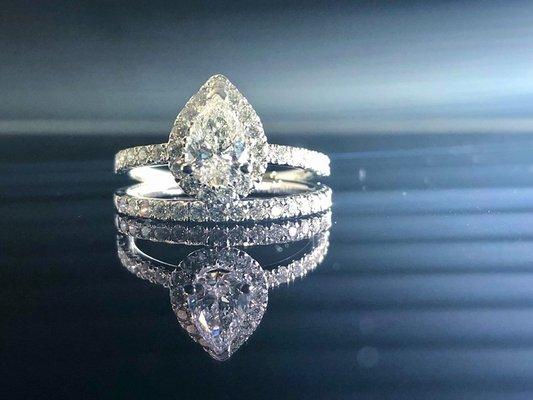 14K White 2ct Pear Shape Diamond Engagement Ring