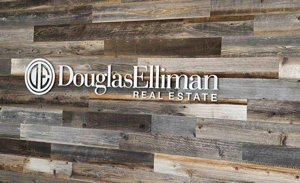 Lisbeth Black - Douglas Elliman