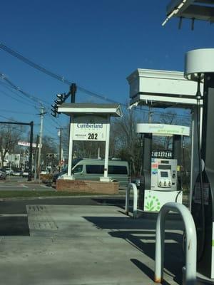 Cumberland Farms Medfield -- 560 Main Street / Route 109 @ Junction of Route 27, Medfield               Sign