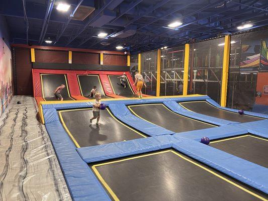 Trampolines @ Uptown Jungle