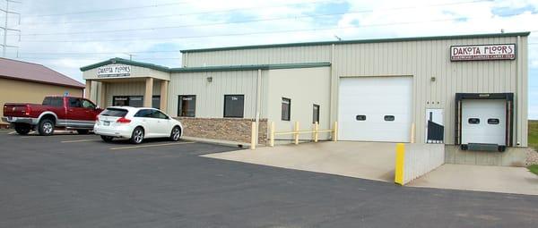 Dakota Floors showroom and warehouse in Brandon along I-90.