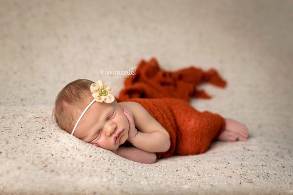 Kiwi Marie Photography, Des Moines Newborn Photographer