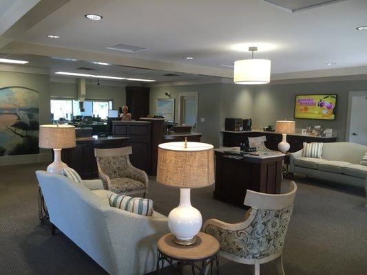 Recently remodeled in 2016, including new décor, state-of-the-art teller PODS, and coffee bar.