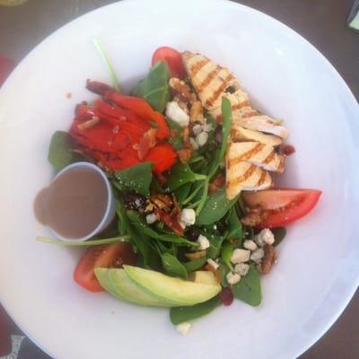 Baby spinach salad with chicken. Beautiful colors and delicious!