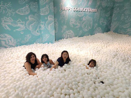 Ball pit pool