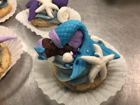 Special made mermaid cookies