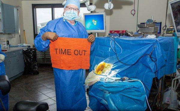 Everyone needs a time out, even the surgeon!