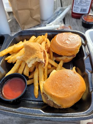 Bbq sliders - pulled pork, pulled chicken and brisket