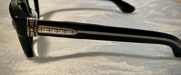 Side view.. My new Chrome Hearts Pen 15 glasses.