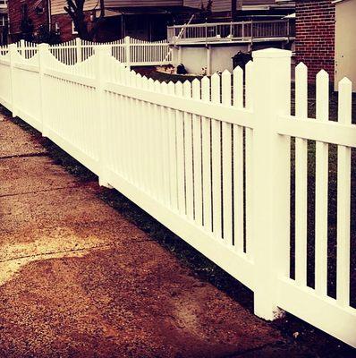 Do you want to keep the pool area safe?
We can help you with one of our Beautiful Scalloped picket fences.