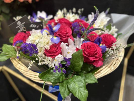 The same delivery bouquets and flower arrangements