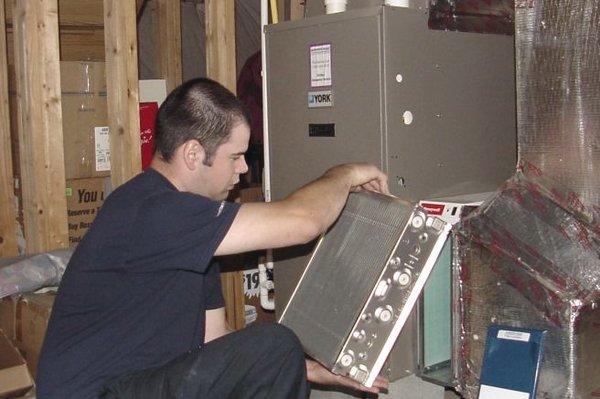 Maintenance and repairs, checking electronic air cleaner