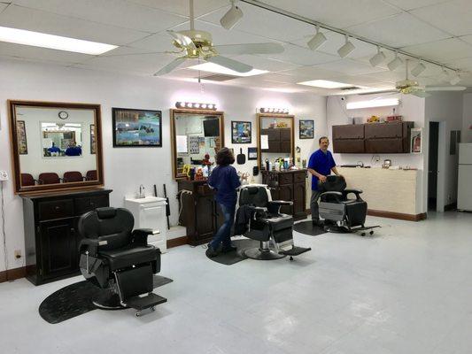 This barber shop is modest, but always clean, welcoming, 5 stars!