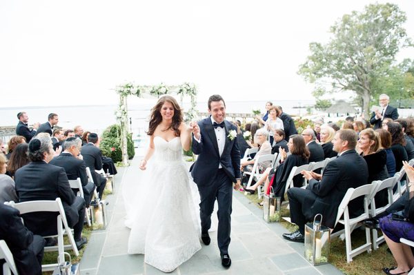 Wedding ceremony at Coveleigh Club. Photo by Twa Dougherty.