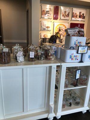 Display of cookies to sample.