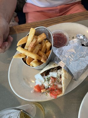 Gyro sandwich with fries