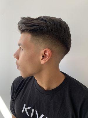 Short zero fade with length on top