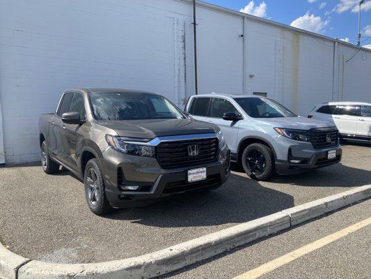 ridgeline rtle on the left is mine! woohoo