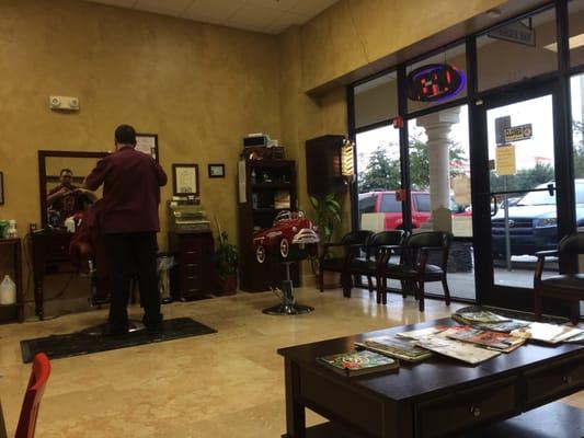 Cool chair for the kids. Great classic barbershop feel