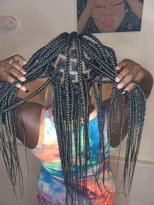 Large knotless braids