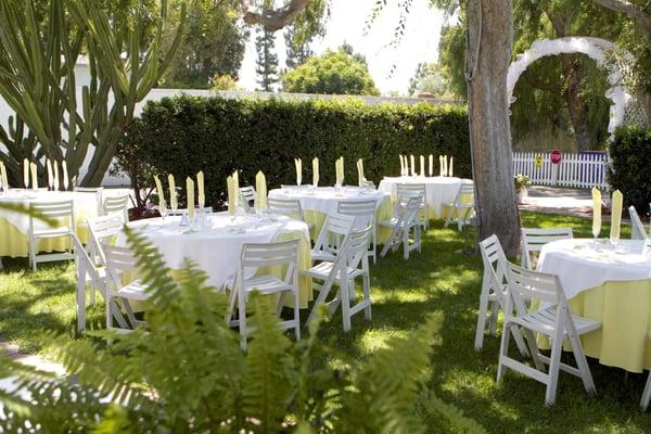 The reception can expand on to the grassy area.