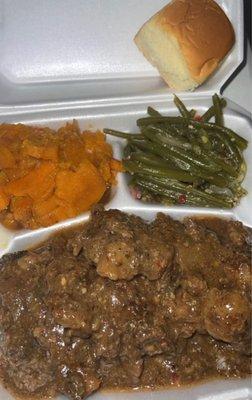 Oxtails, candied yams, fresh green beans