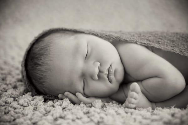 modern newborn portraiture
 ©Bridget Lopez Photography