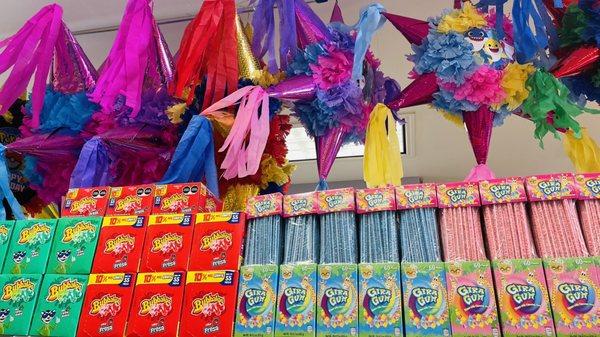 Pinatas, Candies