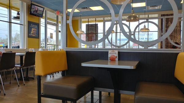 Dining at Biscuitville - clean!