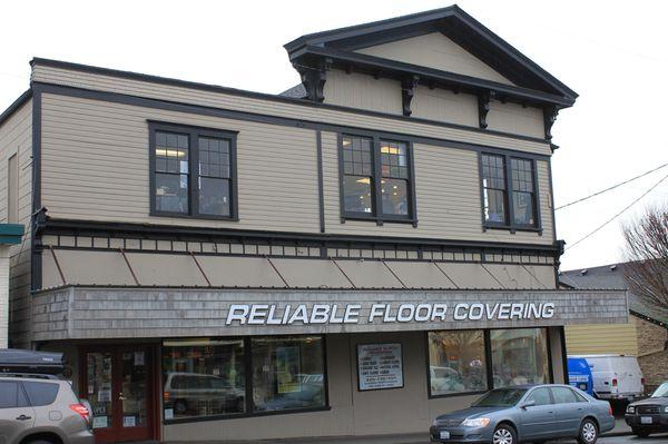 Our Edmonds Flooring Store. A huge showroom with options for carpet, hardwood, tile, stone and more!