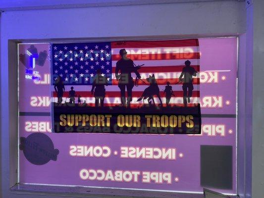 We support our troops!