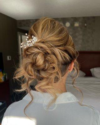 Bridal up-style