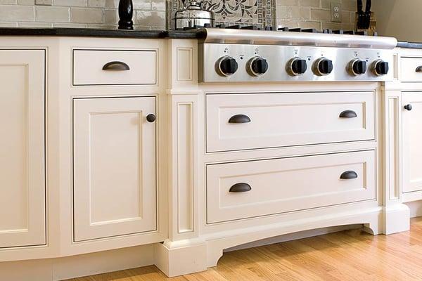 Custom Kitchen Cabinets