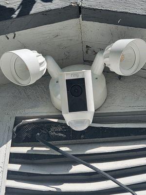 Ring security cam / flood light