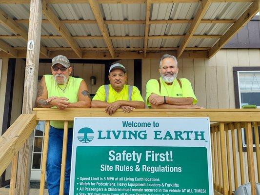 The Living Earth Arlington team