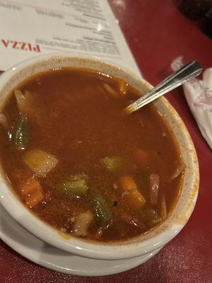 Homemade Minestrone (Bowl) a bland soup