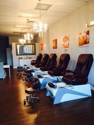 Polished Nail Lounge