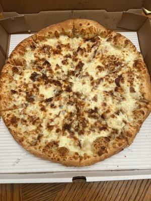 Chicken bacon ranch pizza