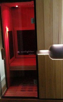 Chromotherapy Sunlighten Infrared Sauna