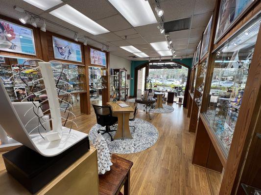 Optical Gallery of Palm Beach Gardens for all of your Eyeglasses and Sunglasses